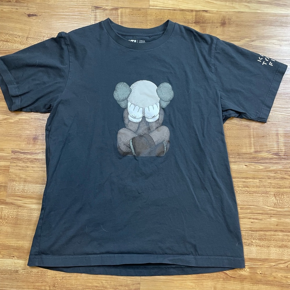 KAWS x Uniqlo Tokyo First Tee